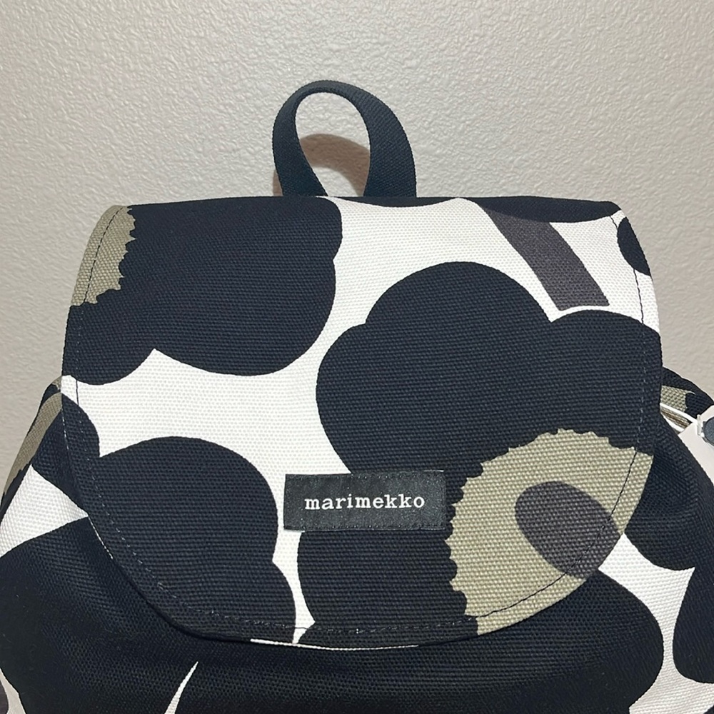 Marimekko Nippu Unikko Backpack - Black/White/Green - Picture 14 of 16